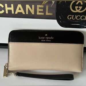 Kate Spade Black and Cream Saffiano Long Zip around  Wallet Wrislet Clutch